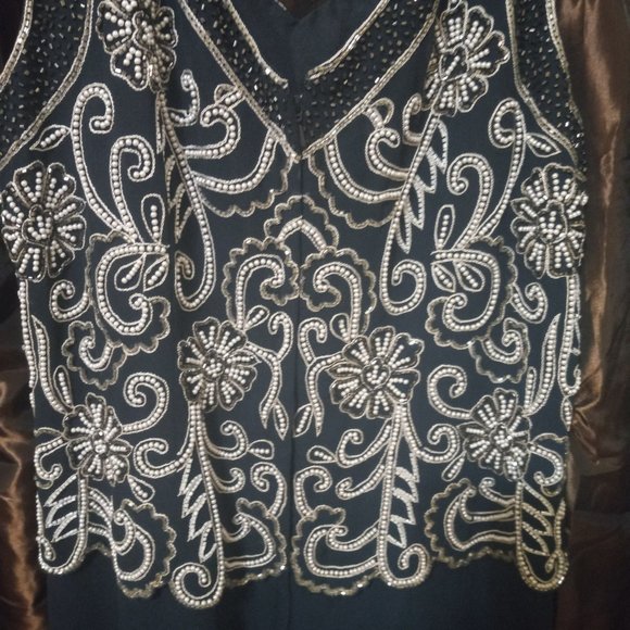 J Laxmi - Picture 5 of 6